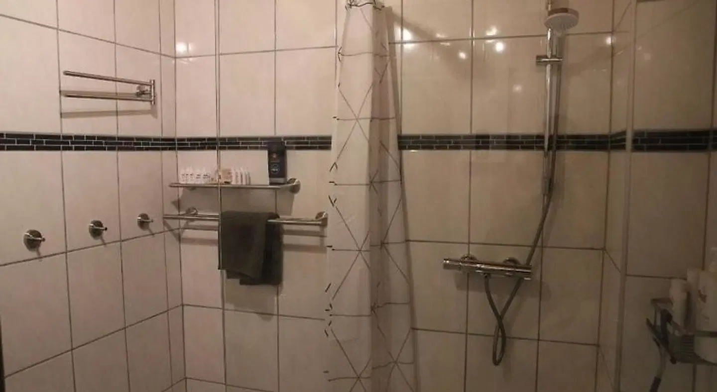 Hostel Bad Salzig Badezimmer