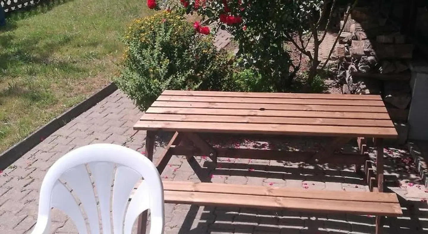 Oberzent-Hostelstyle fur aktive Touristen Terrasse