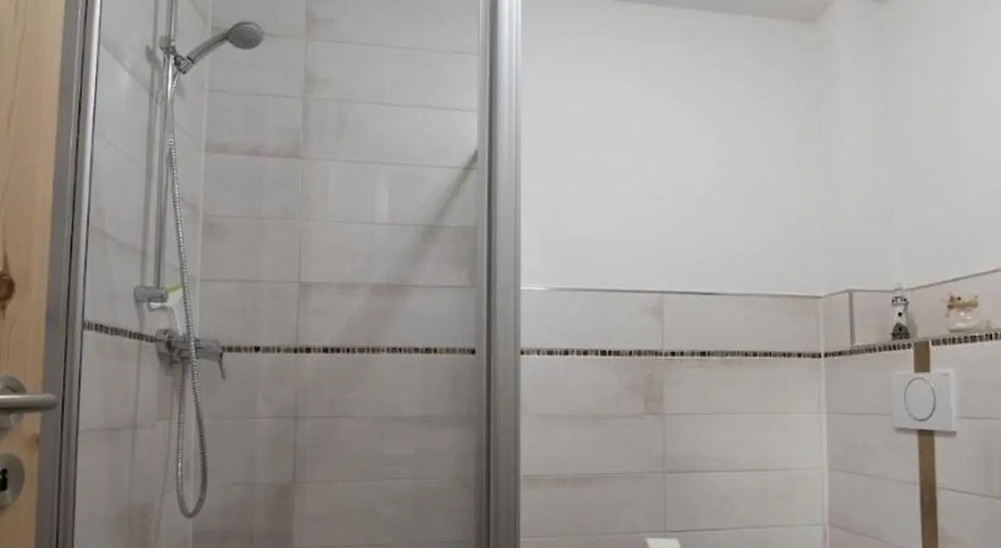 Heuhotel und Gastehaus Kohlstadt Badezimmer