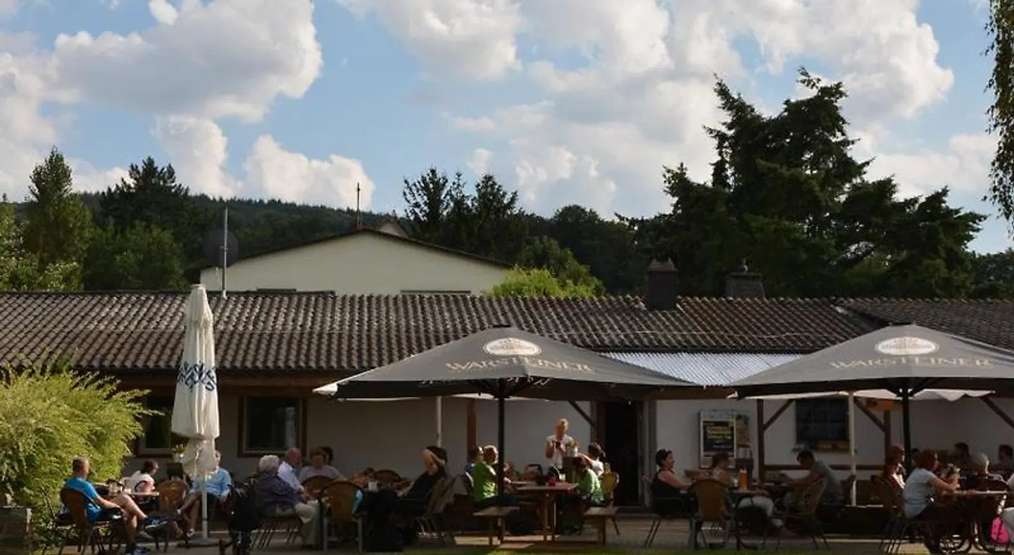 Zur Lahnbrucke Terrasse