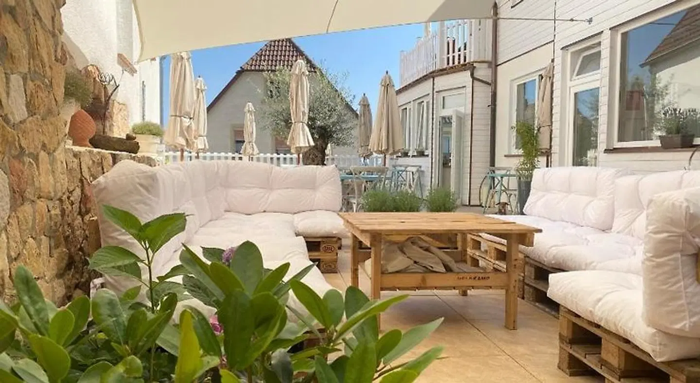 Haus am Heiner Geißler Platz by Landgasthof Zickler Terrasse