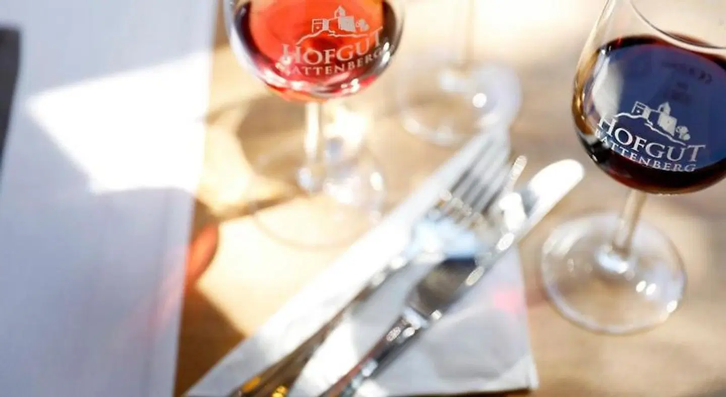 Landhotel Hofgut Battenberg PEOPLE