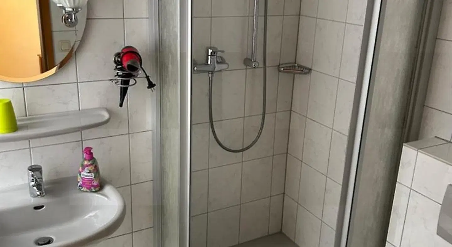 Bed and Breakfast - Rheingauer Hof Badezimmer