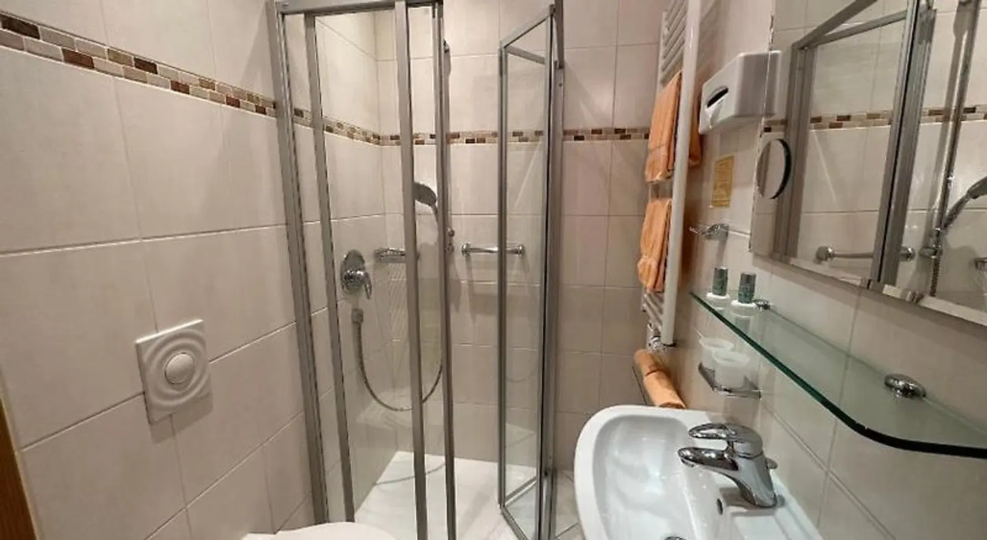 Gastehaus "Ursula" Hotel Garni Badezimmer