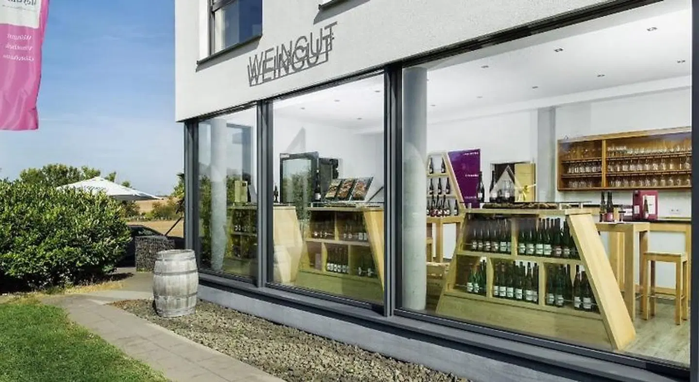 Meyerhof - Weingut, Vinothek & Gästehaus EXTERIOR