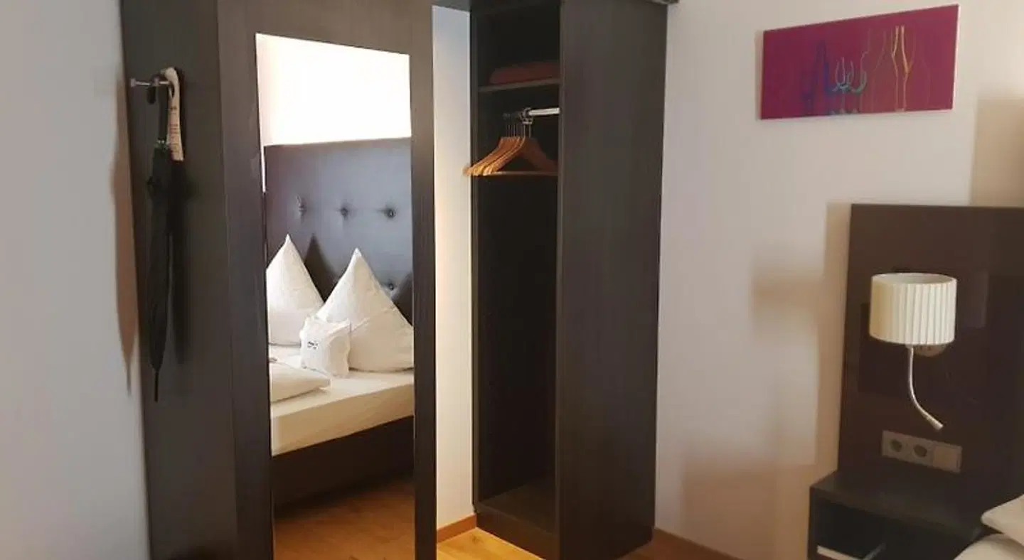 Weinhotel Restaurant Klostermühle Badezimmer
