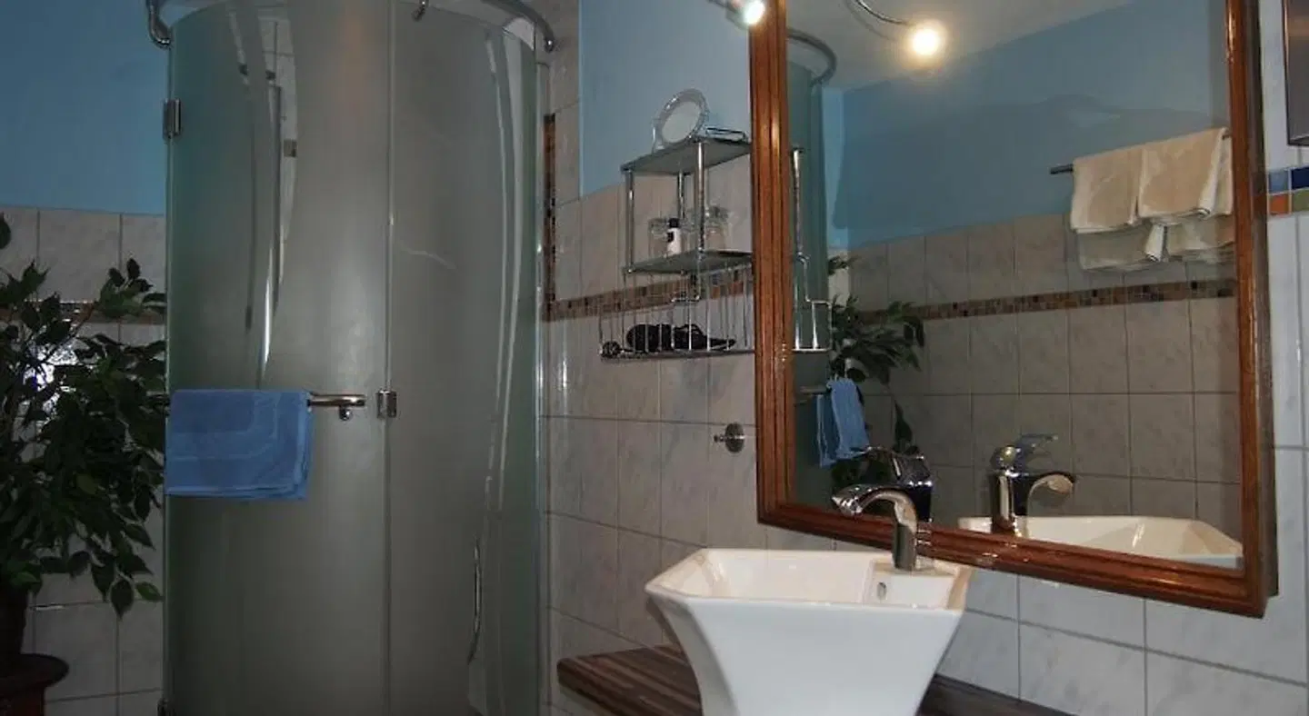 Hotel Restaurant LR6 Badezimmer