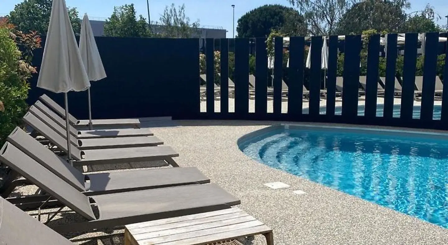 ibis Lunel Petite Camargue OUTDOOR_POOL