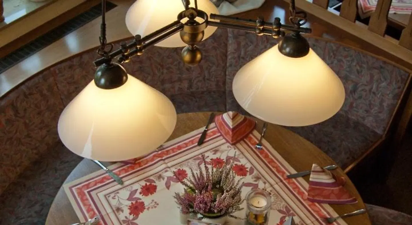 Ernst ROOM_EXAMPLE