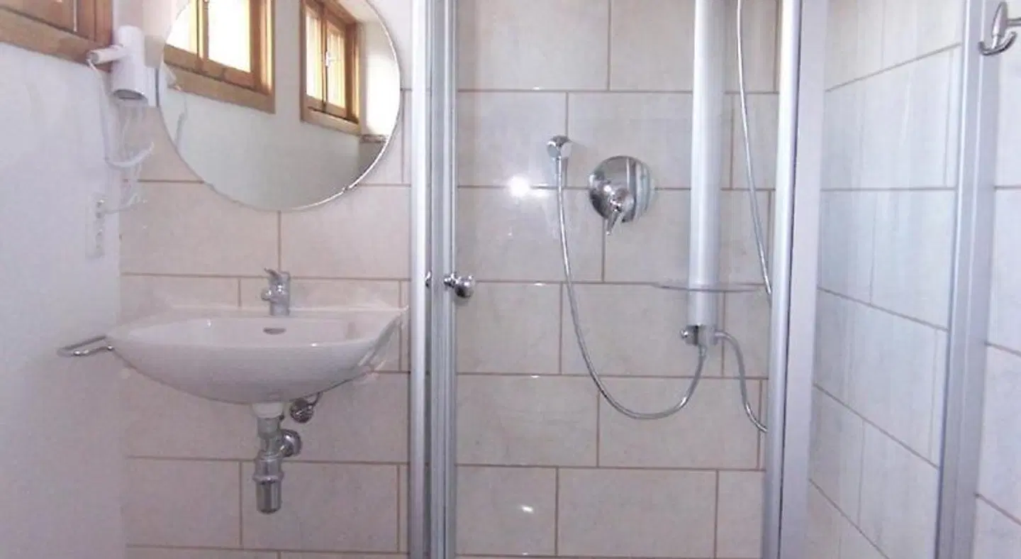 Charivari Vintage-Hotel & Restaurant Wintergarten Badezimmer