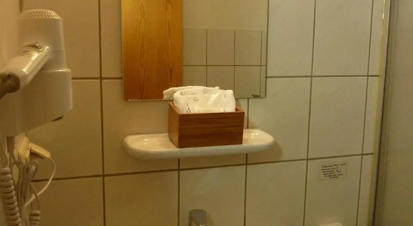 Hotel Dithmarscher Haus Badezimmer