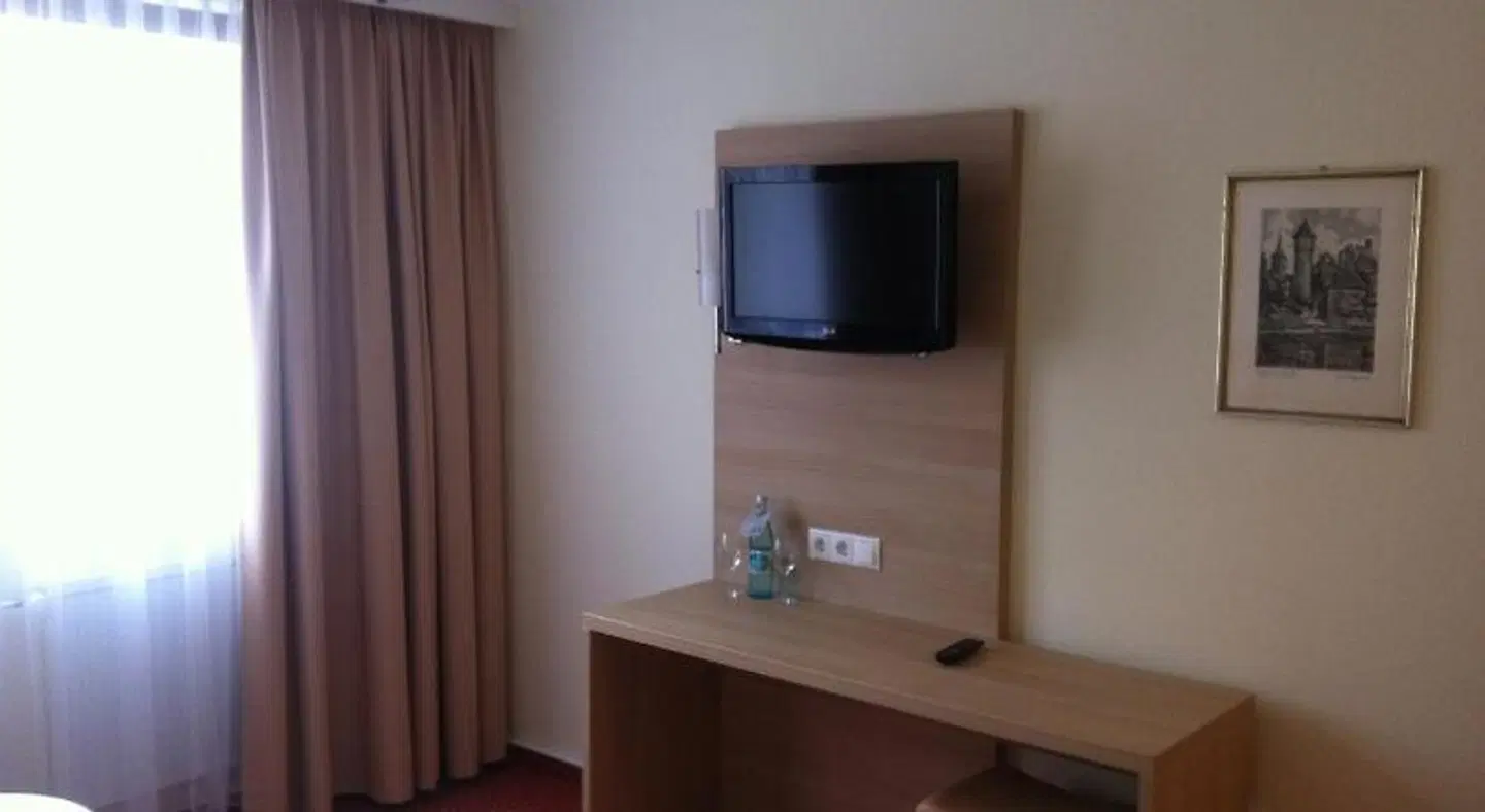 Kette ROOM_EXAMPLE