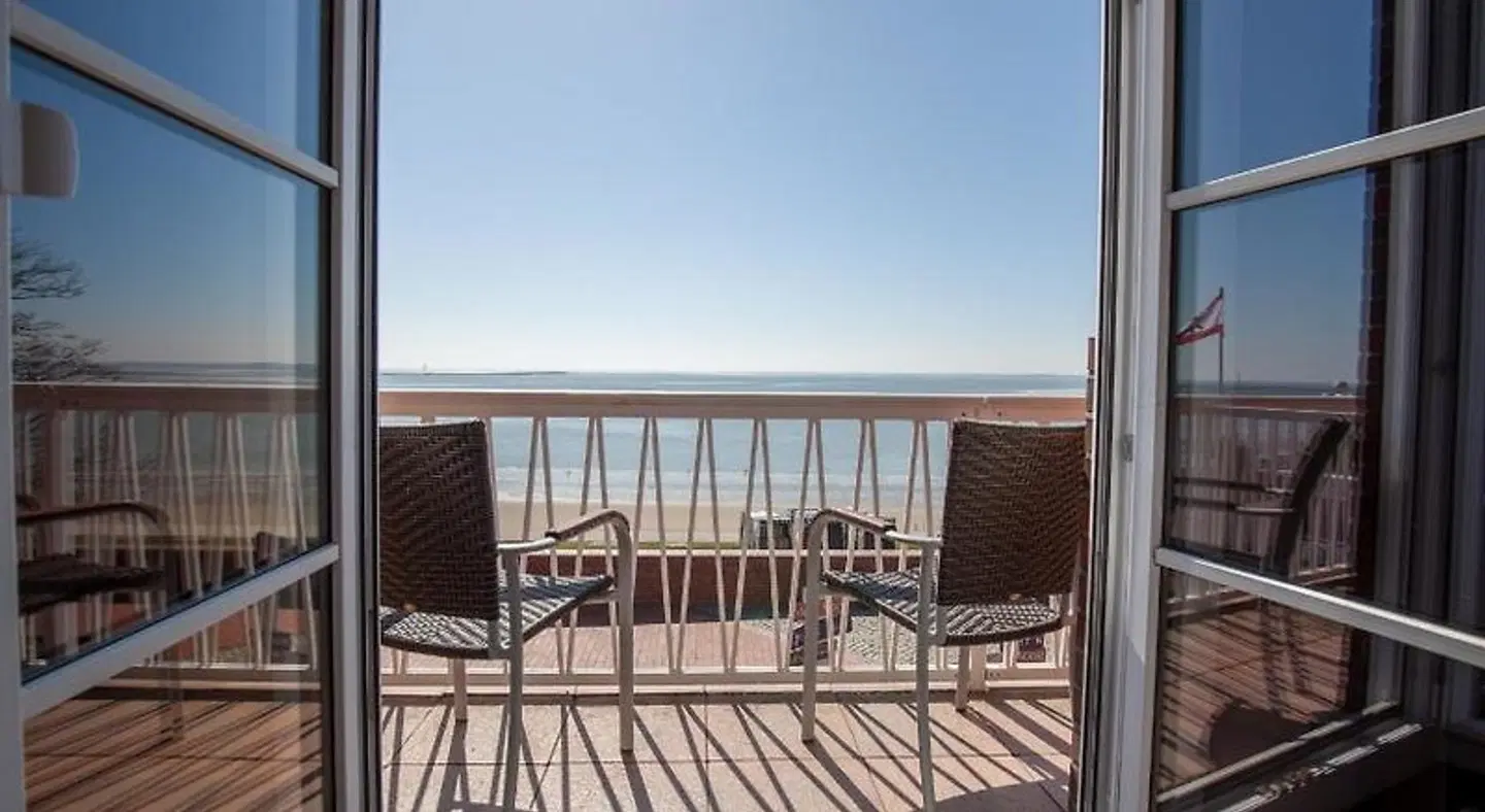 AKZENT Strandhotels Seestern, Delphin & Lachs Terrasse