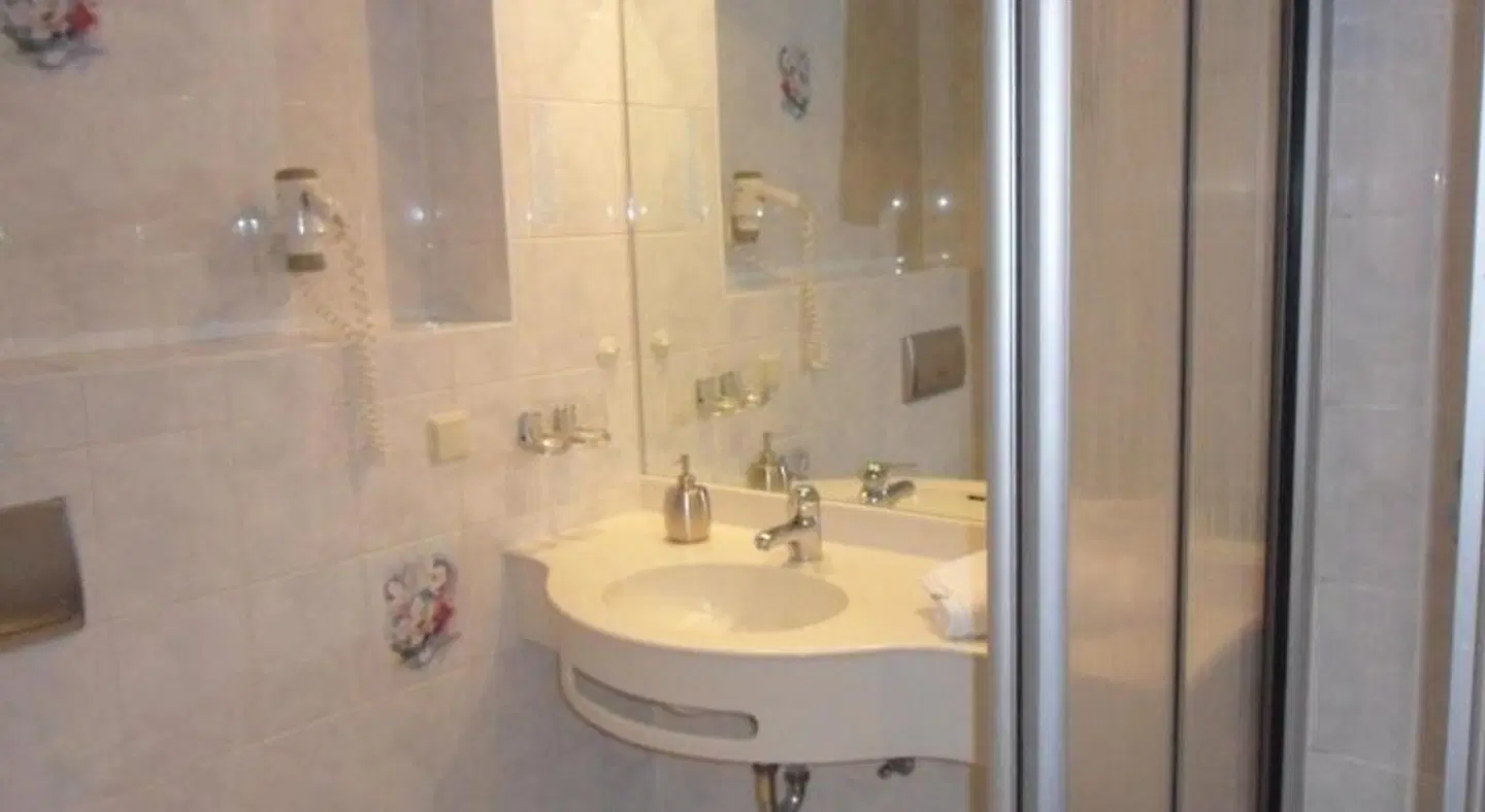 Frohe Einkehr Badezimmer