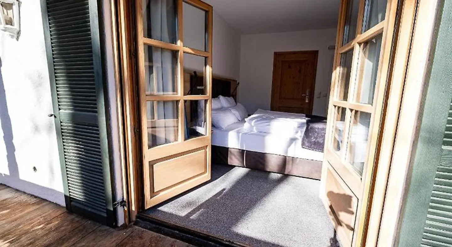 SL Hotel ROOM_EXAMPLE
