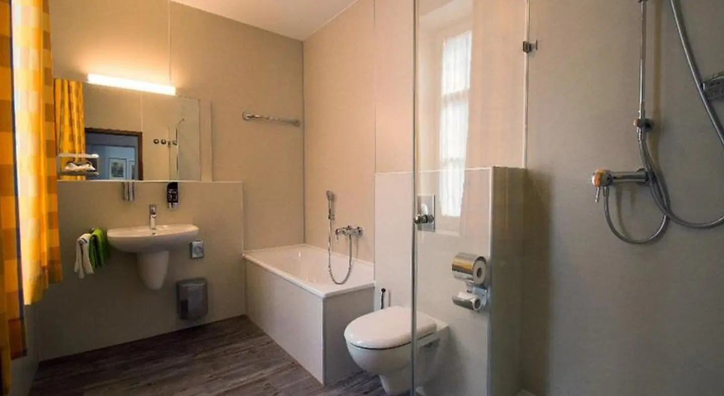 Altstadt-Hotel Badezimmer