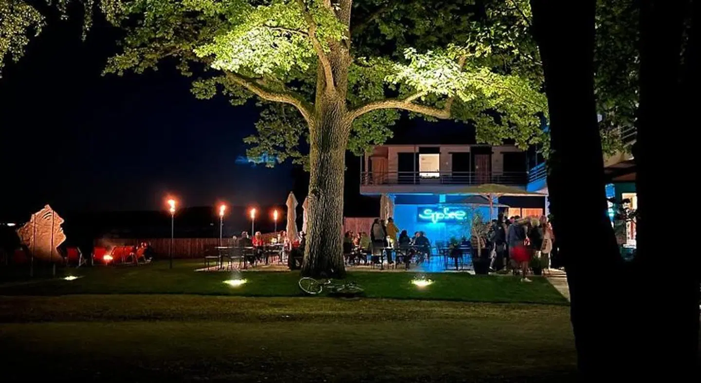 Strandhotel EXTERIOR