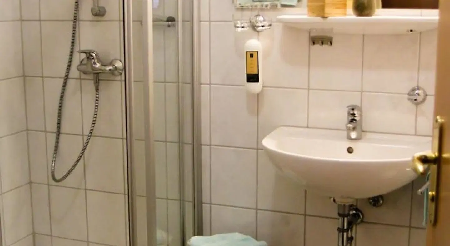 Schneeberger - Zum Bräu-Toni Badezimmer