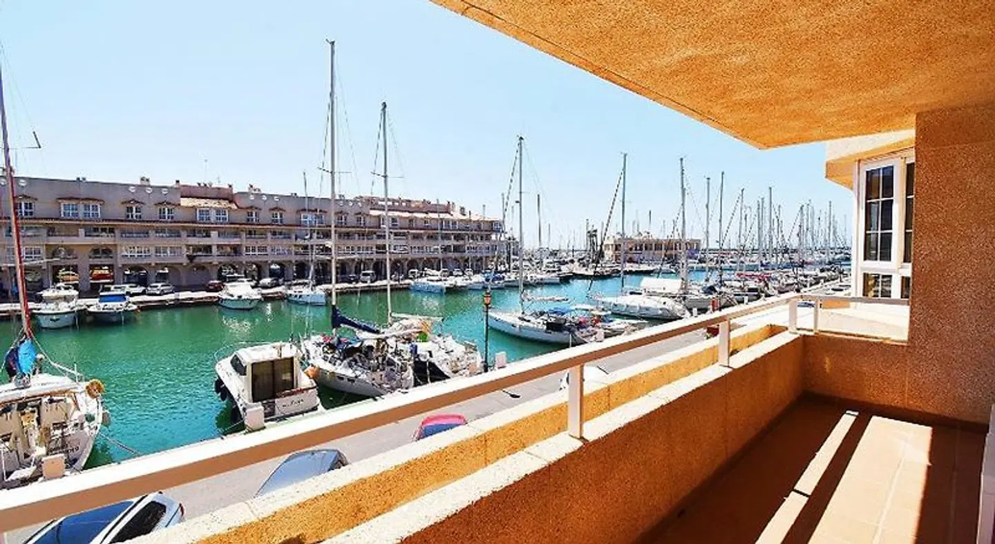 Apartamentos Puerto Almerimar Terrasse
