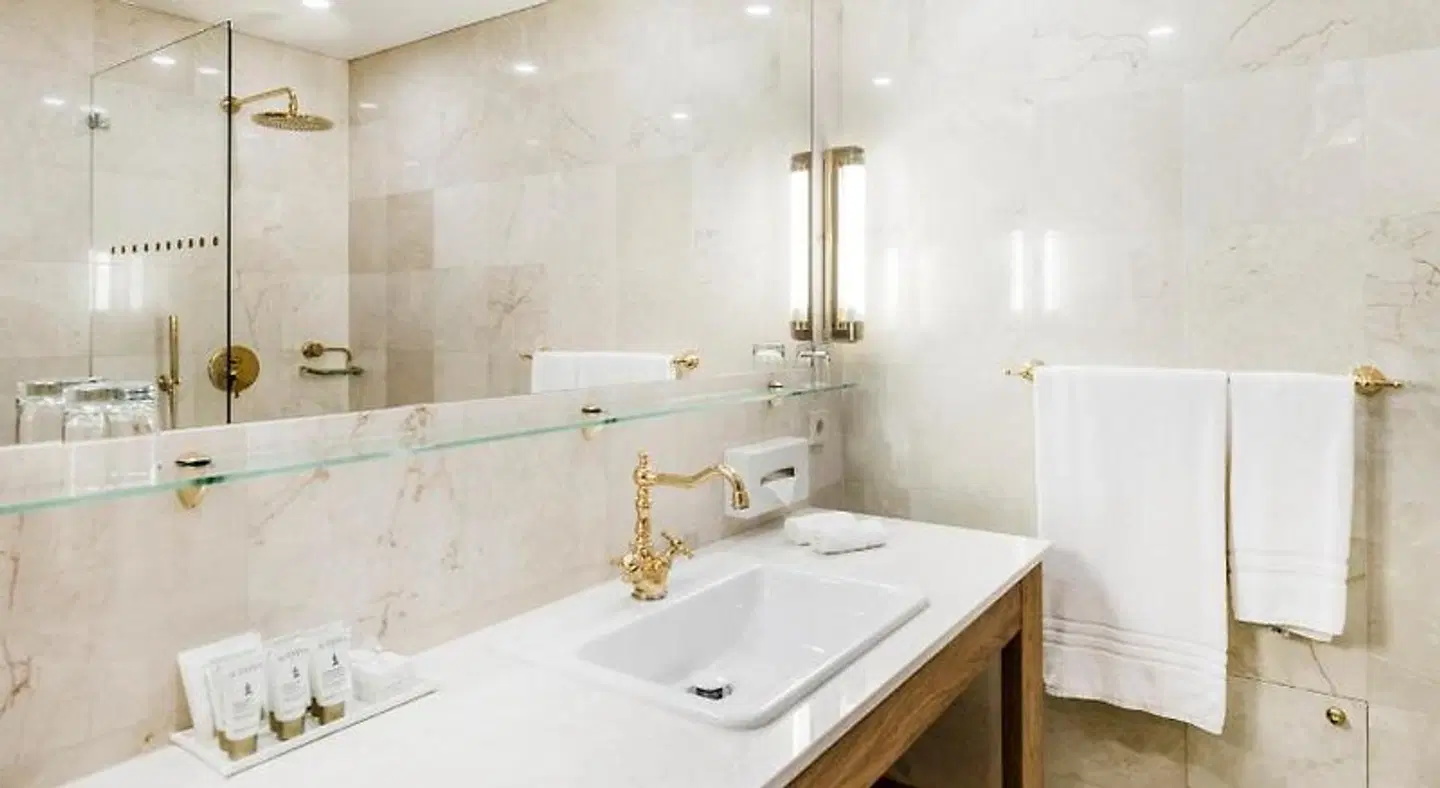Stikliai Hotel Badezimmer