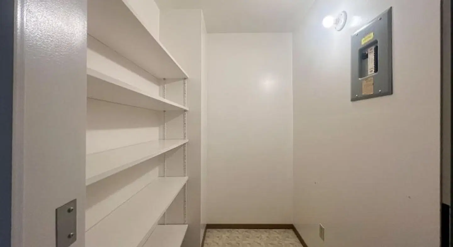 WorkStay Lodging - Spy Hill Suites Badezimmer