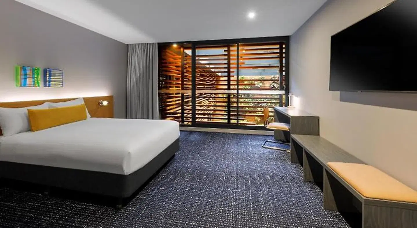 lyf on Elizabeth Melbourne ROOM_EXAMPLE