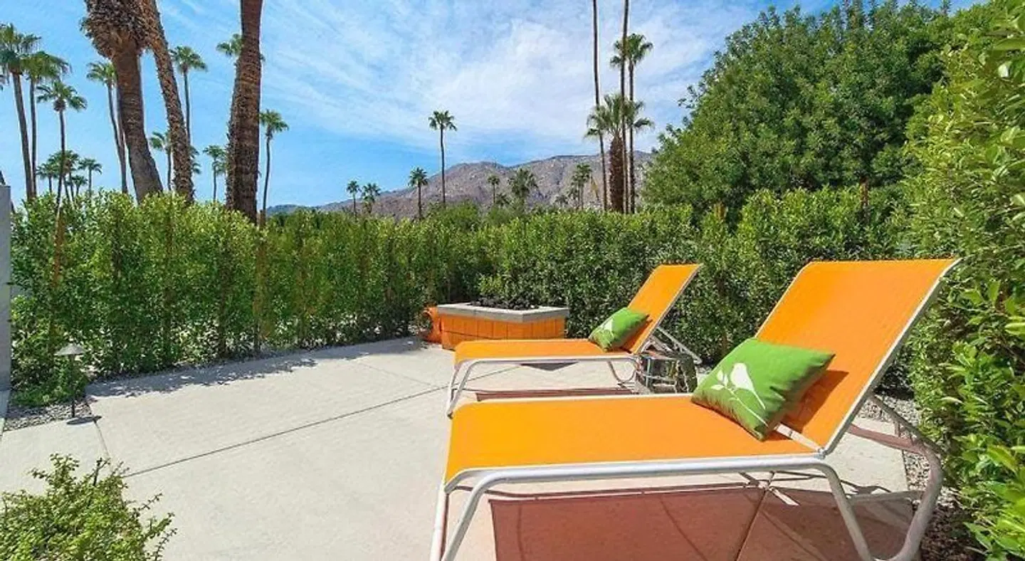 The Twist Palm Springs Terrasse