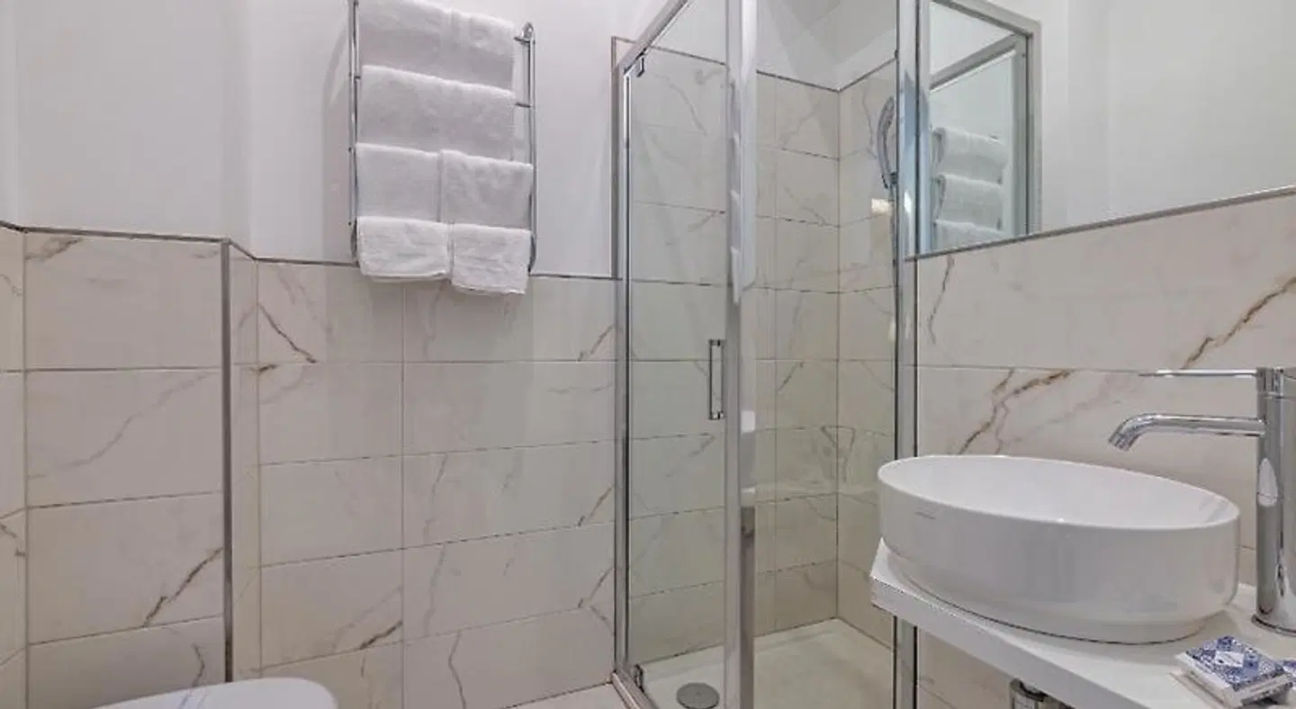 Sanremo Luxury Suites Badezimmer
