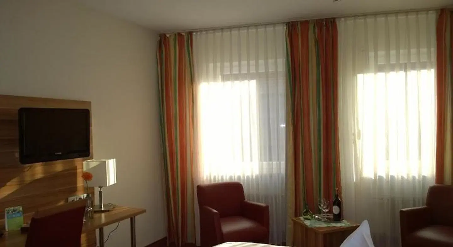 Rose ROOM_EXAMPLE