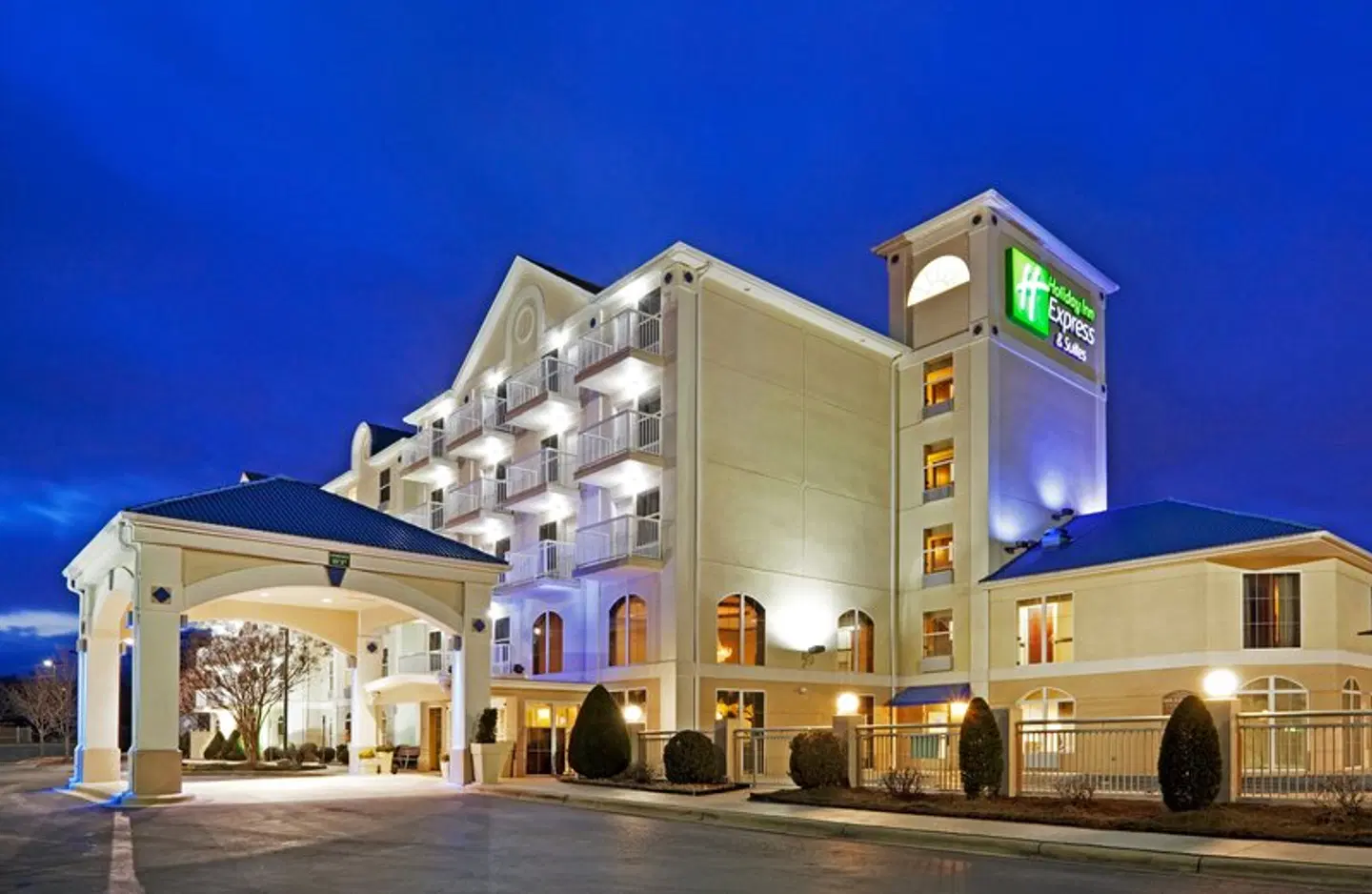 Holiday Inn Express & Suites Asheville SW - Outlet Ctr Area by IHG EXTERIOR