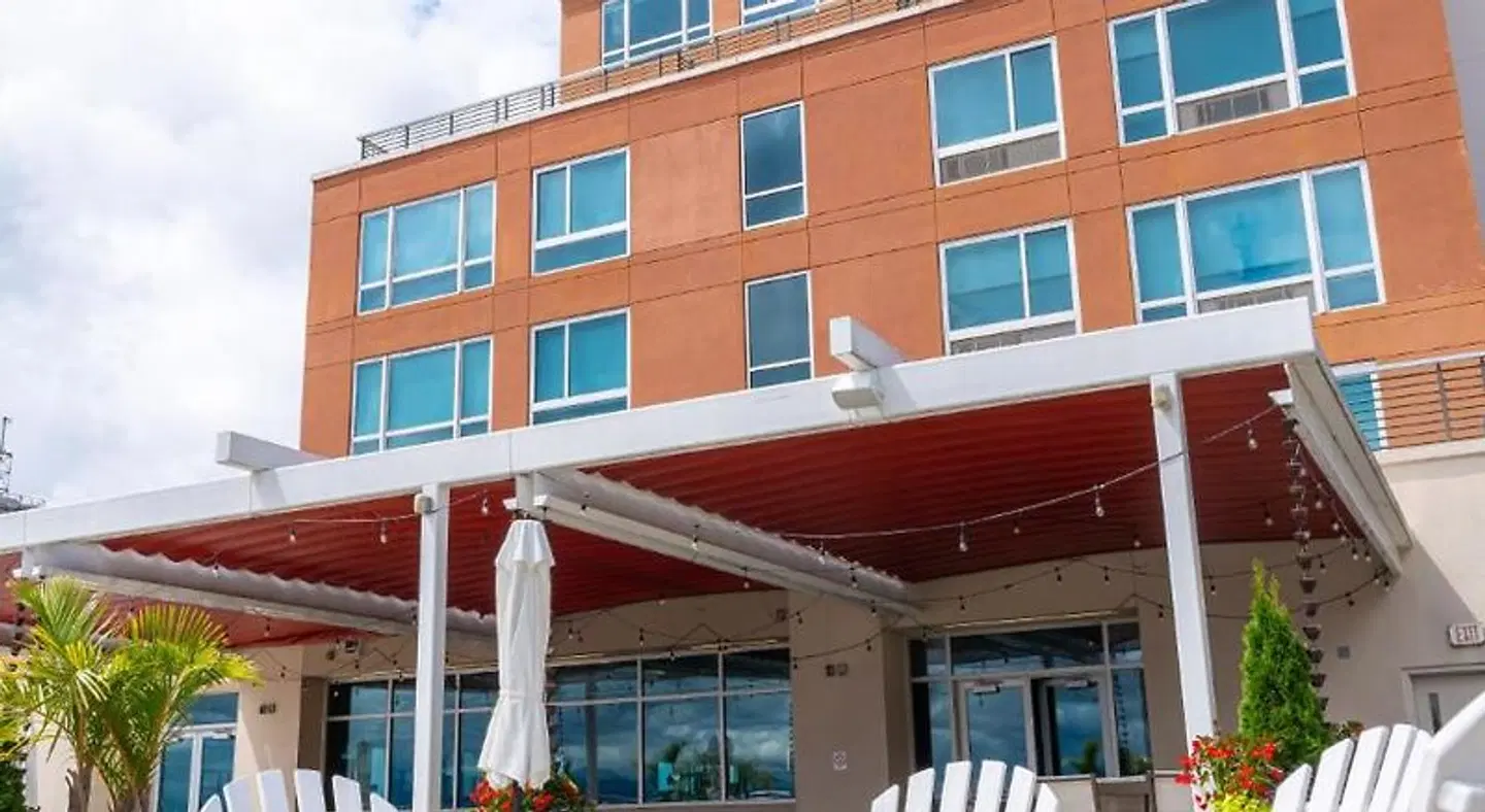 Cambria Hotel & Suites - Downtown Asheville EXTERIOR