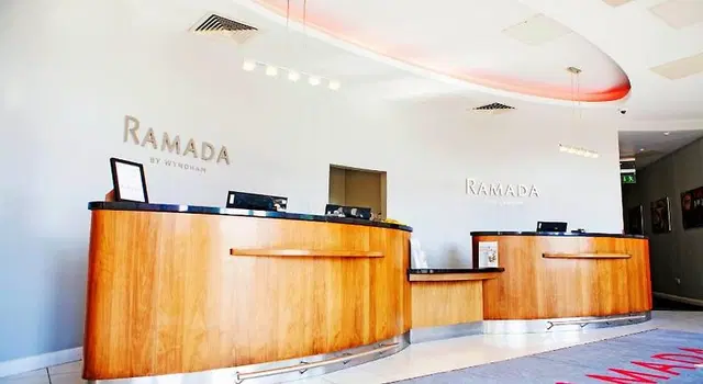 Ramada by Wyndham Belfast City Centre LOUNGE_LOBBY