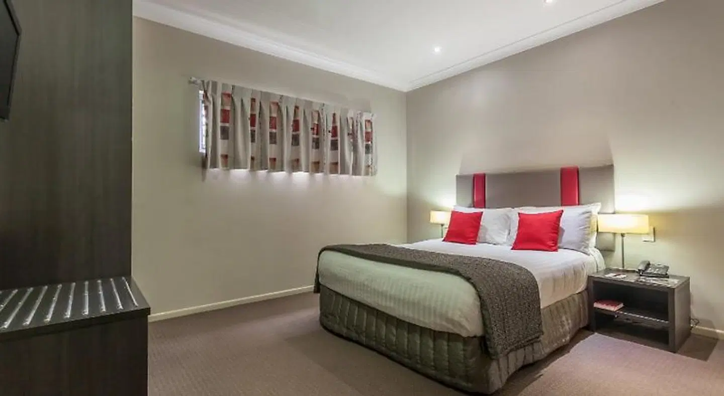 Platinum International ROOM_EXAMPLE