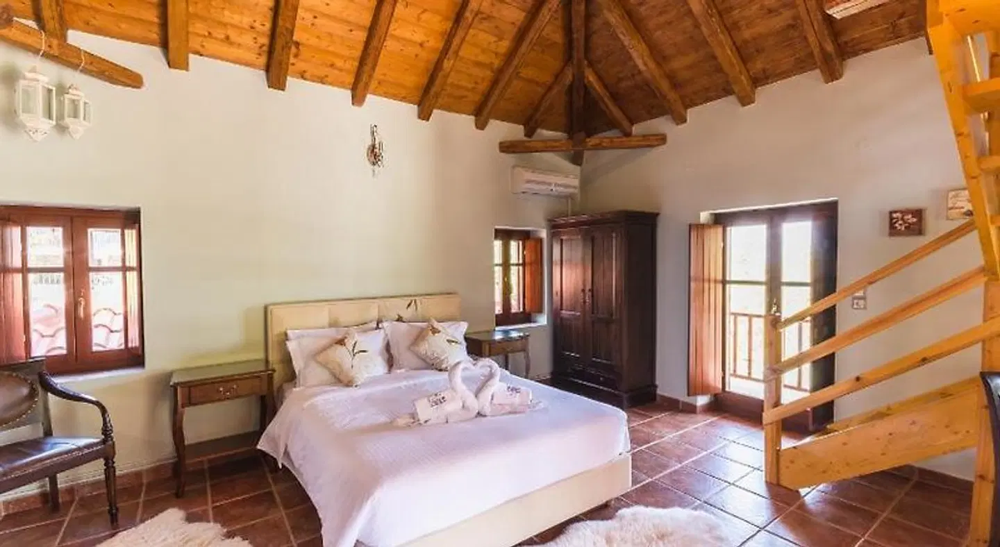 Ilaeira Mountain Resort ROOM_EXAMPLE