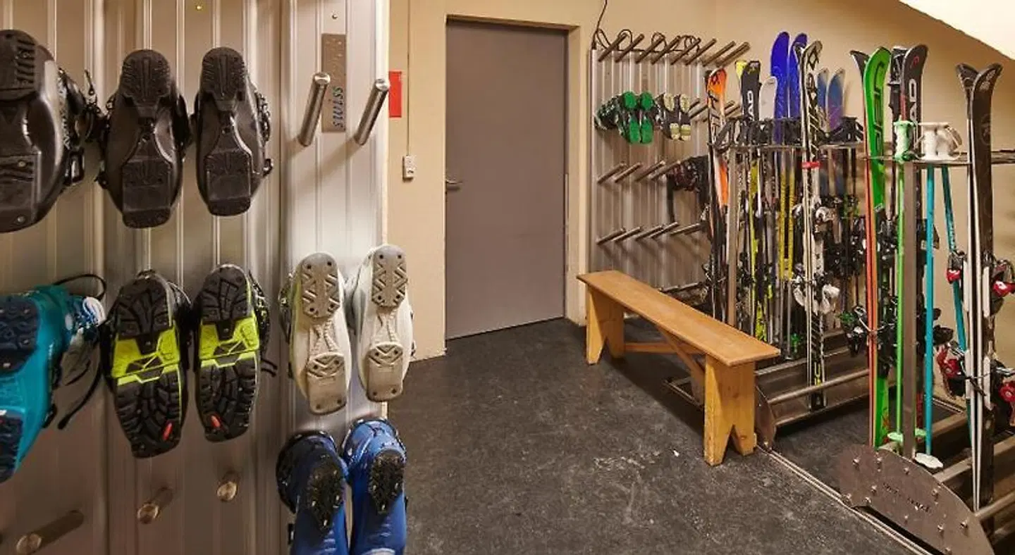 Central Wolter SPORTS_AND_LEISURE