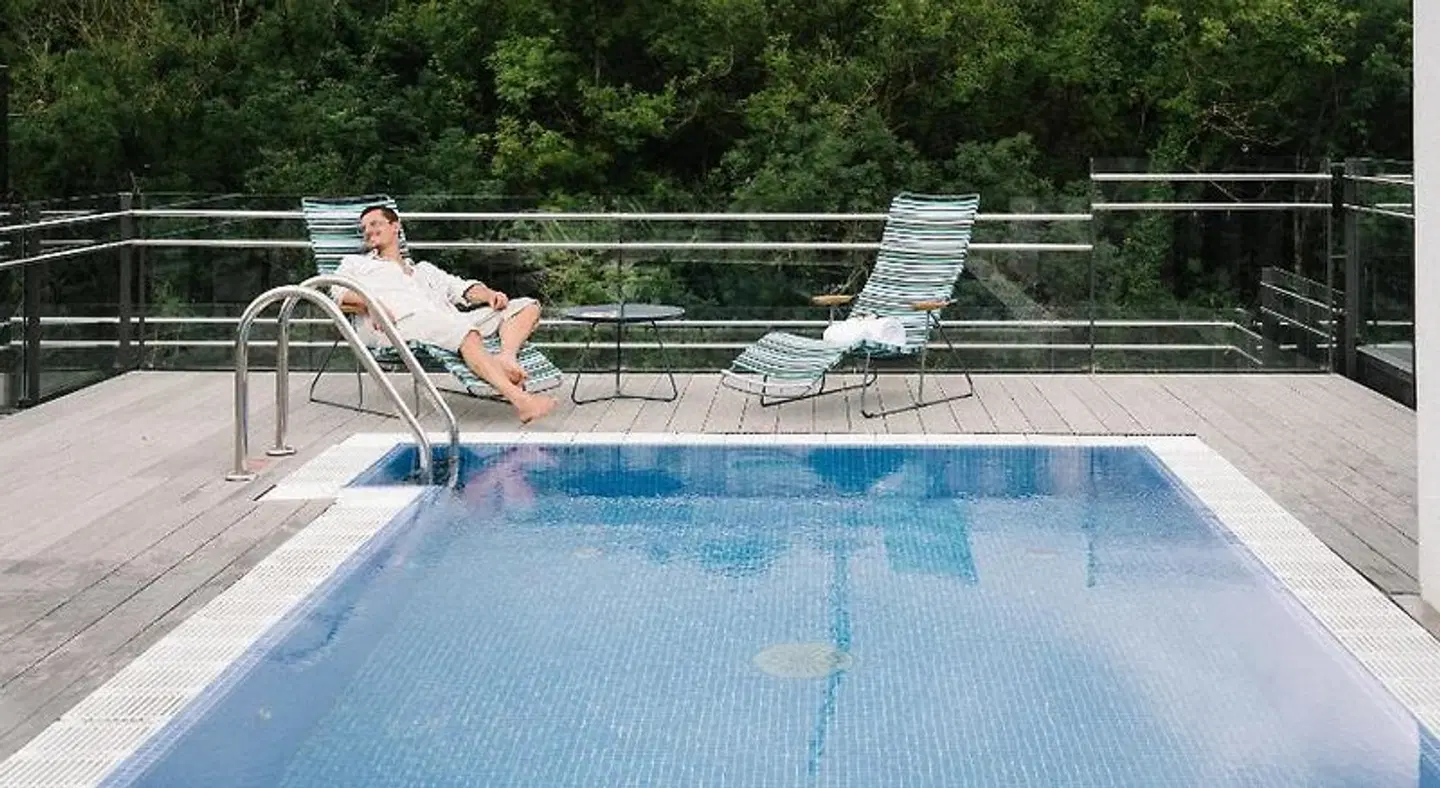 Axel Hotel San Sebastian OUTDOOR_POOL