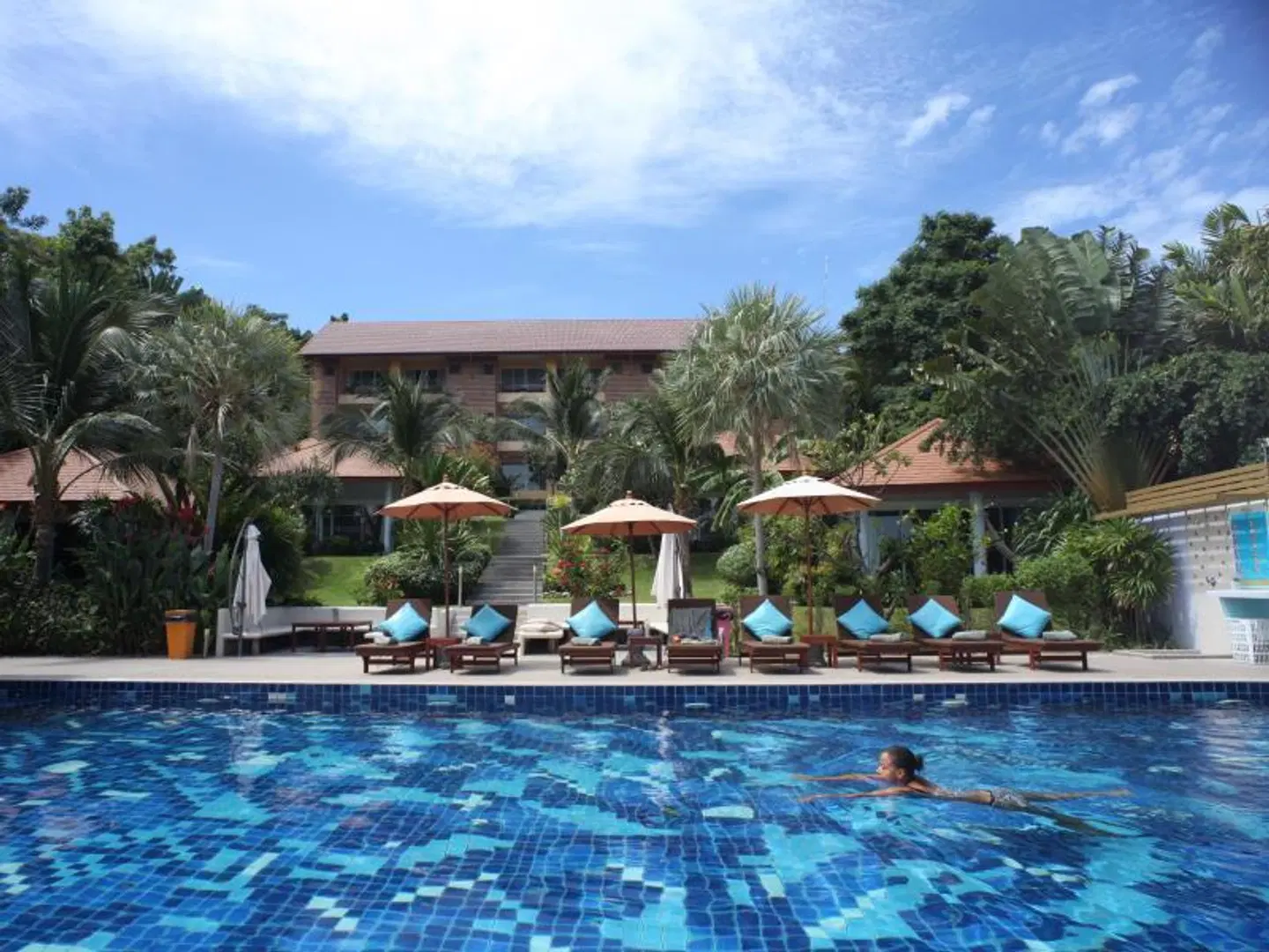 Palm Coco Mantra OUTDOOR_POOL