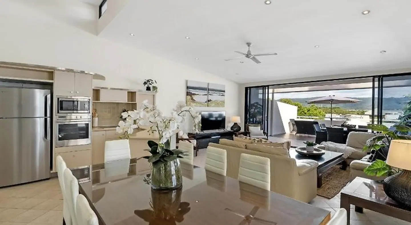 Saltwater Luxury Apartments LOUNGE_LOBBY
