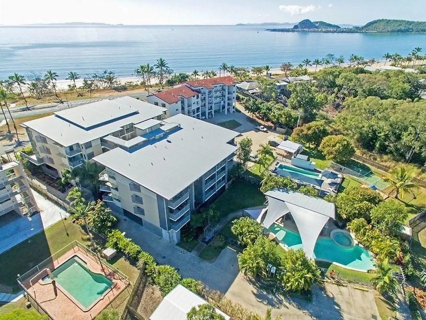 Beaches on Lammermoor Apartments EXTERIOR