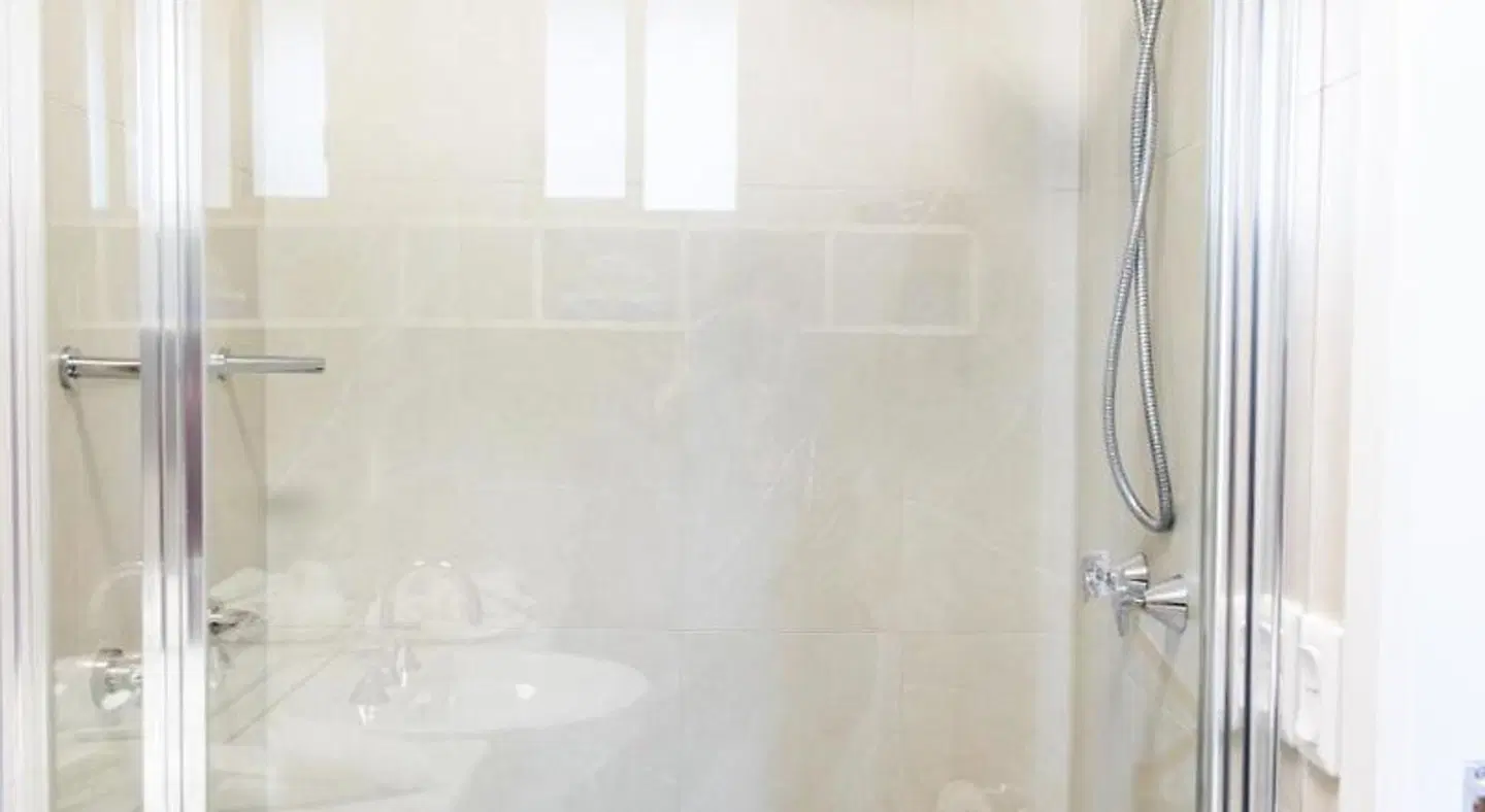 Best Western Cathedral Motor Inn Badezimmer