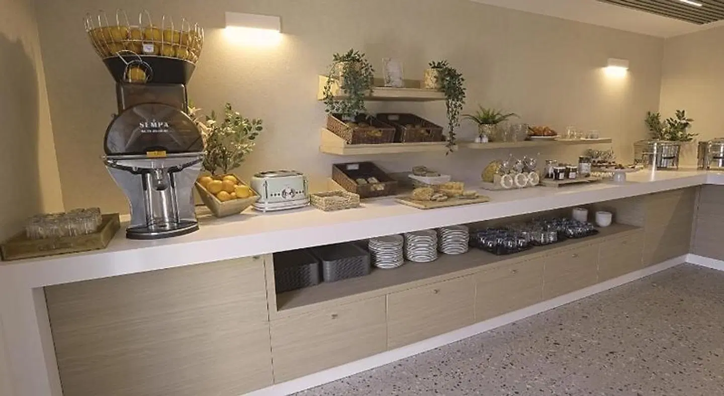 Kyriad Montpellier Sud - Lattes Restaurant