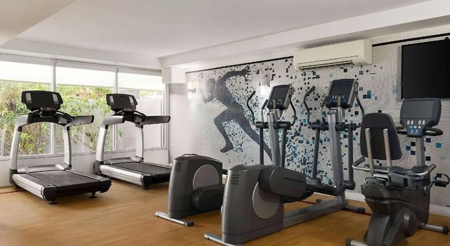Sheraton Phoenix Airport Hotel Tempe SPORTS_AND_LEISURE