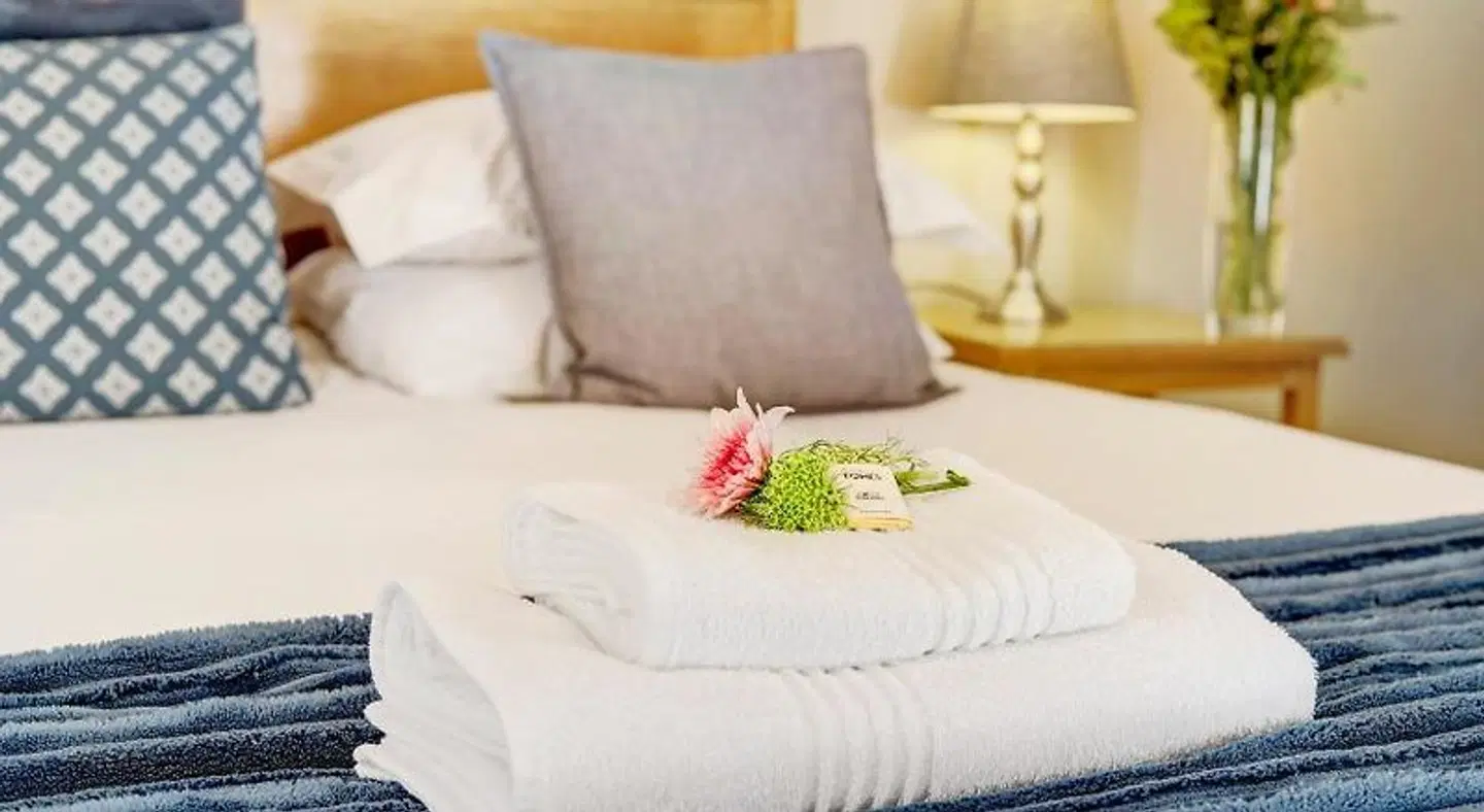 Bell Rosen Guesthouse & Conference Centre ROOM_EXAMPLE