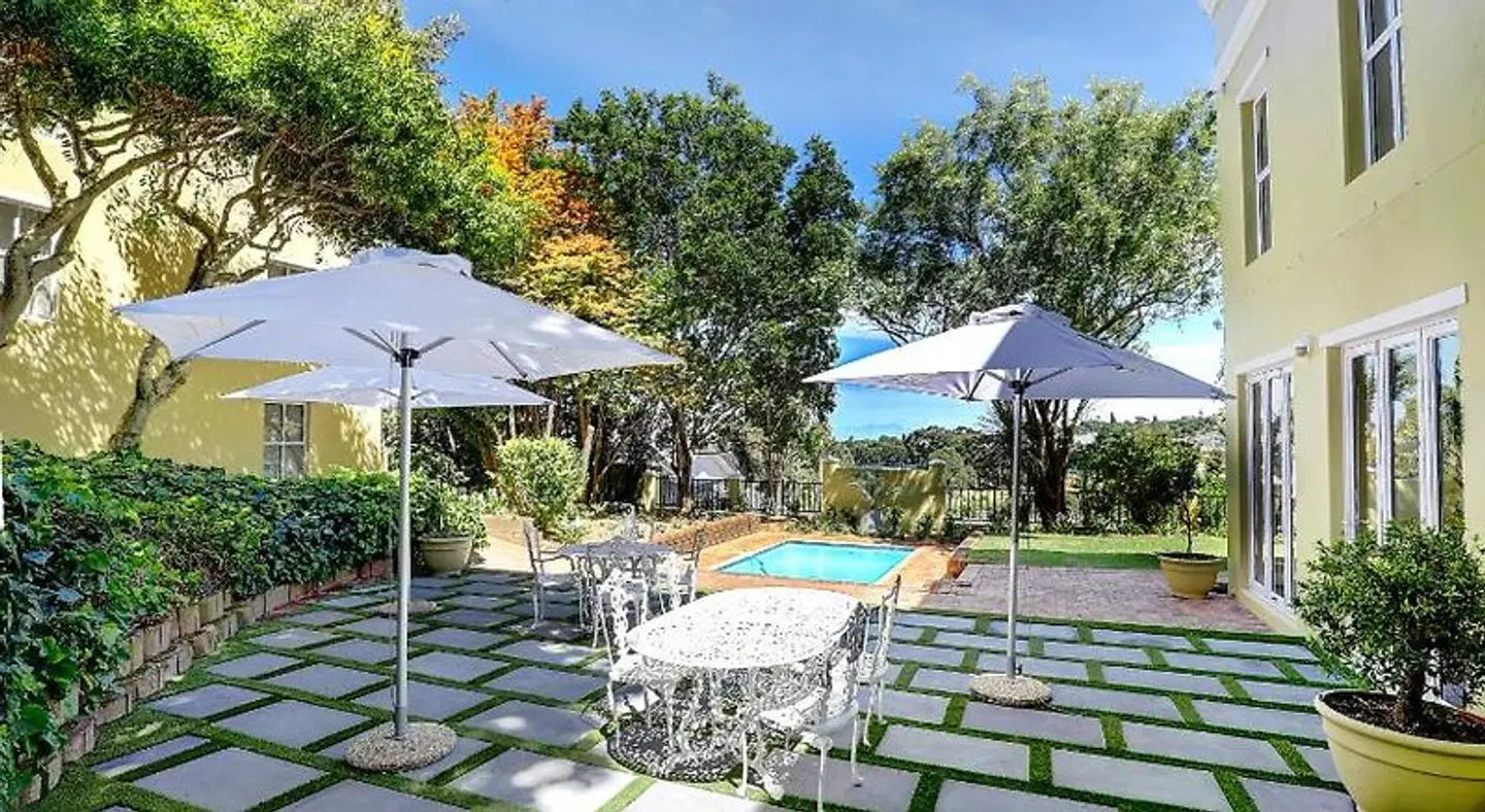 Bell Rosen Guesthouse & Conference Centre Garten