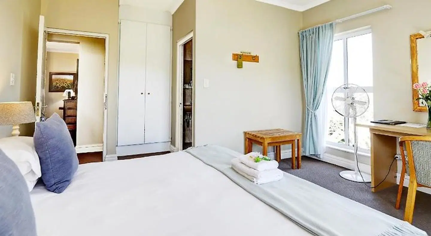 Bell Rosen Guesthouse & Conference Centre ROOM_EXAMPLE