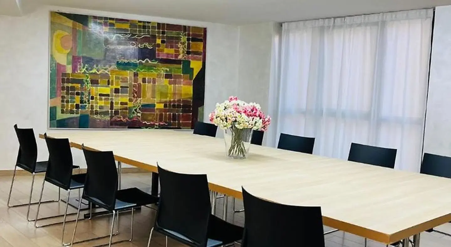 Europa ROOM_EXAMPLE