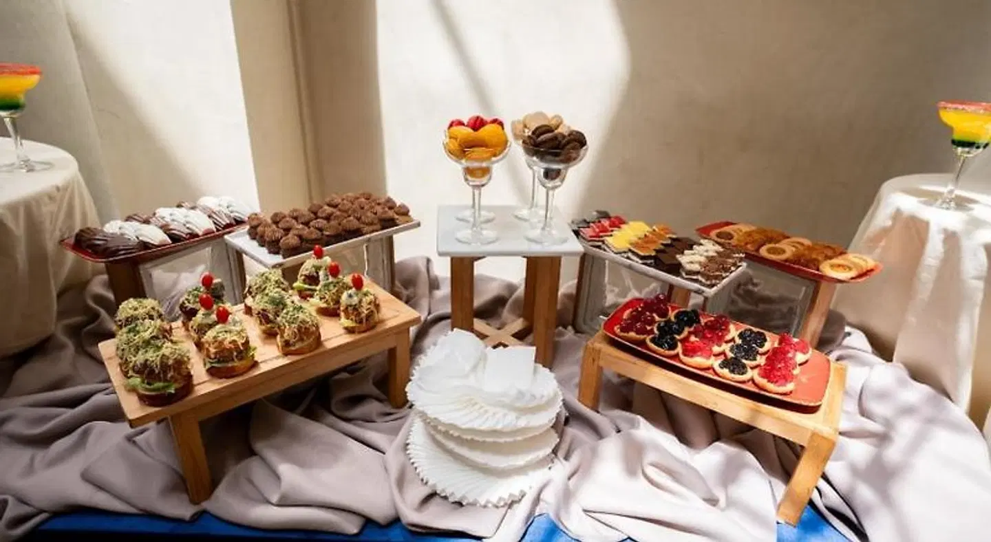 Wazo Hotel Restaurant