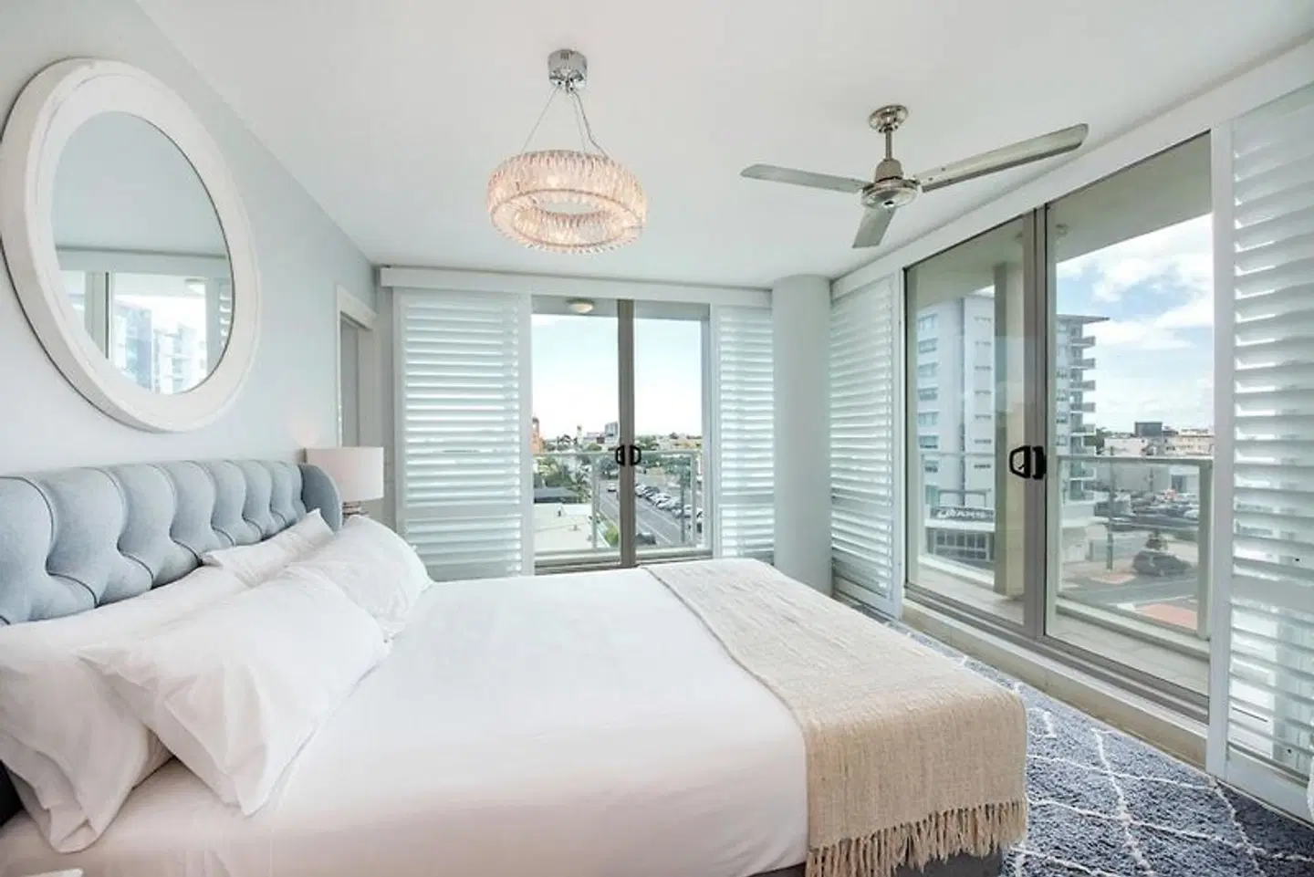 Lanai Riverside Apartments ROOM_EXAMPLE