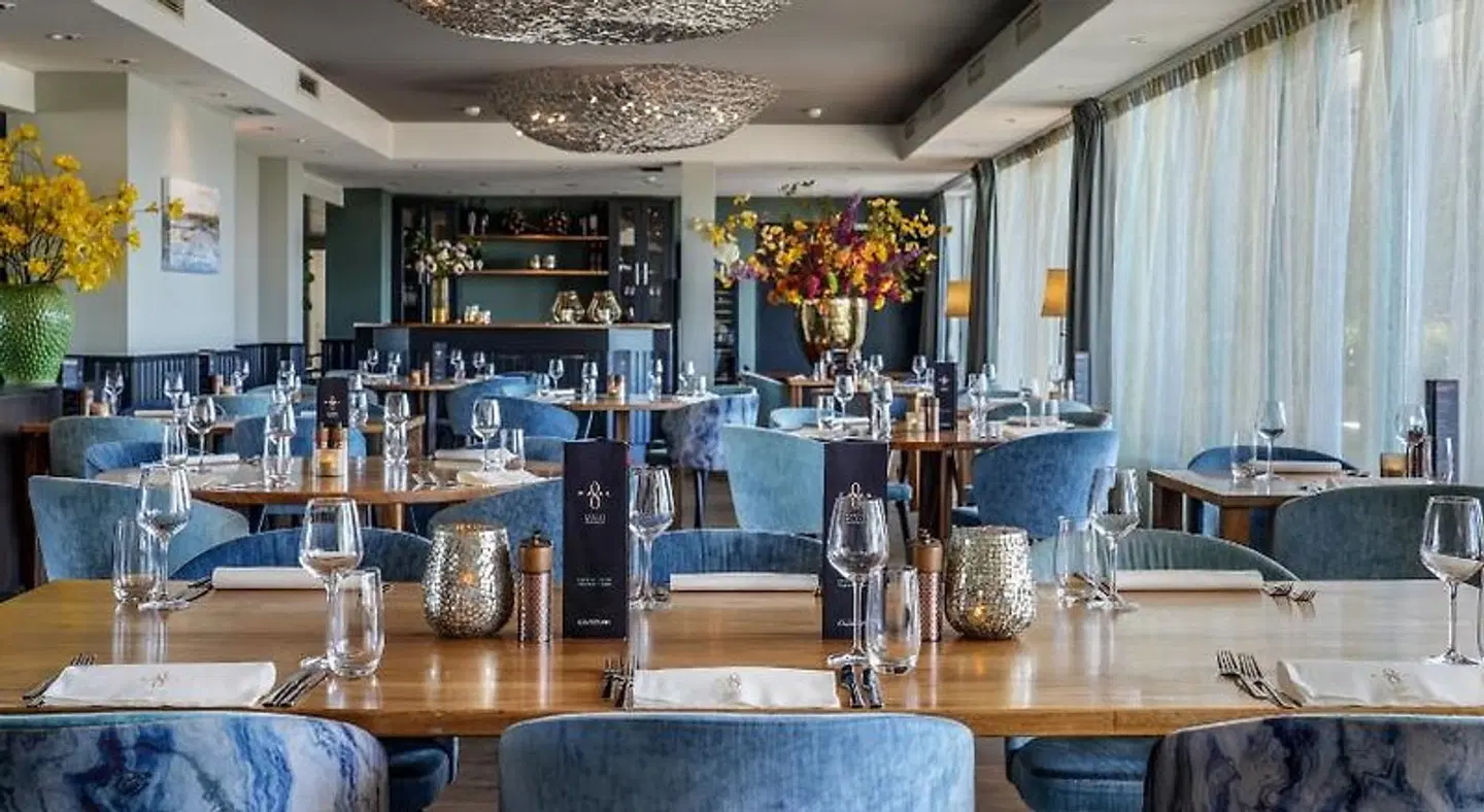 Paal 8 hotel aan Zee Bar