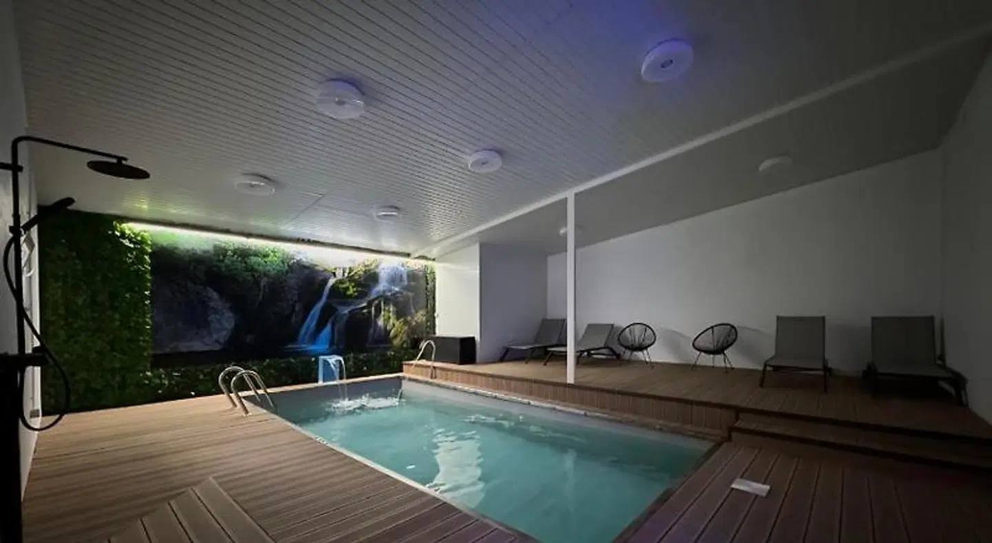 Hotel Onix Hallenbad